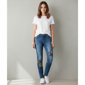 Zana Di Jean's,  5 Pocket Patchwork Stone Washed Design. Size 5 Straight leg